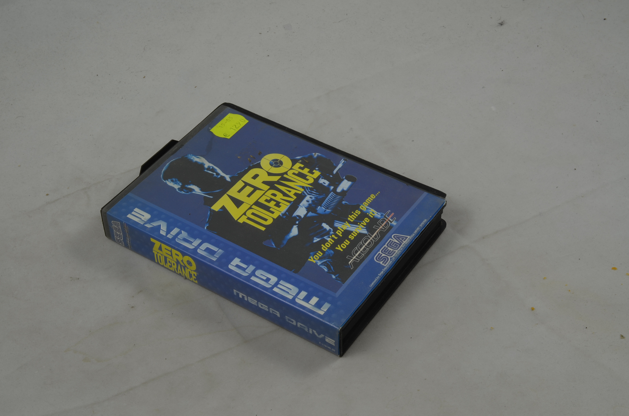 Produktbild von Zero Tolerance Sega Mega Drive Spiel CIB (gut)