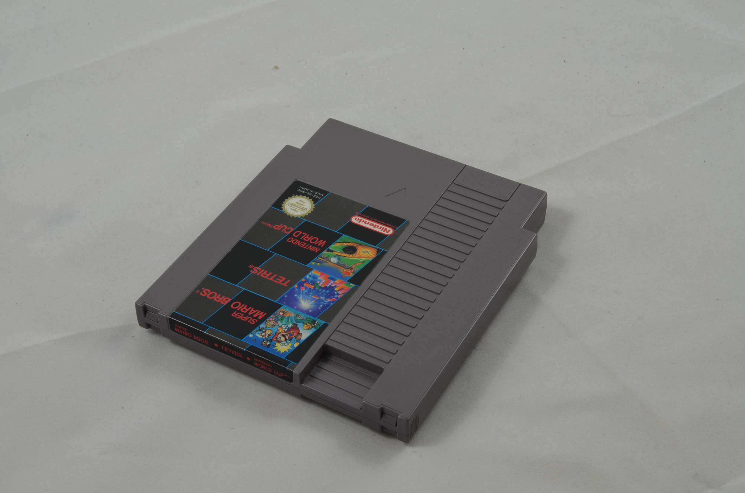 Produktbild von Super Mario / Tetris / Nintendo World Cup NES Spiel