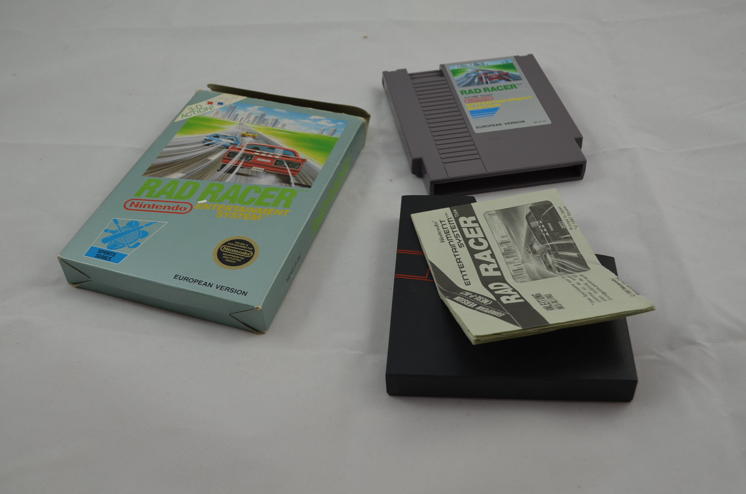 Produktbild von Rad Racer NES Spiel CIB (gut)