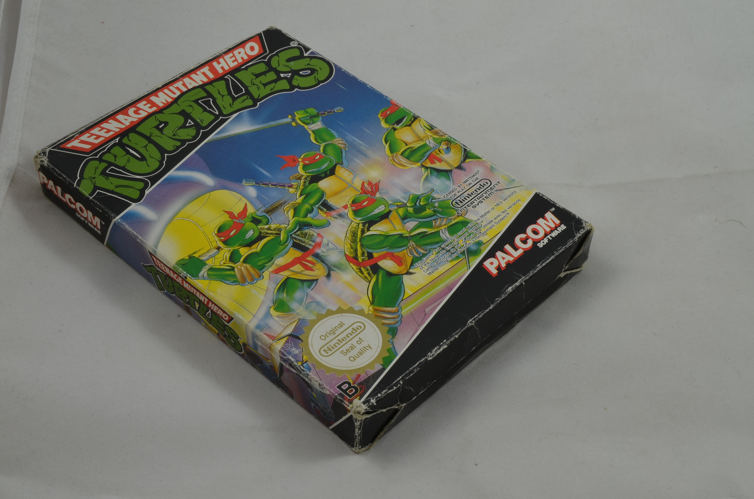 Produktbild von Teenage Mutant Hero Turtles NES Spiel CB
